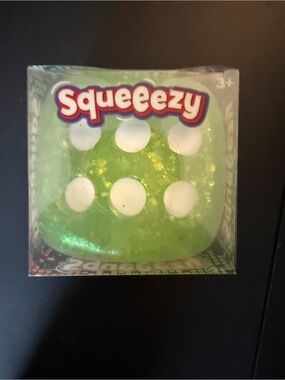 Squeezy Glitter Dice Sensory Squishy